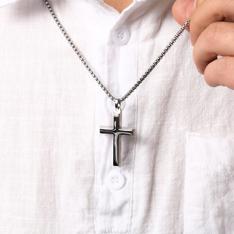 Men's cross necklace silver lifestyle photo